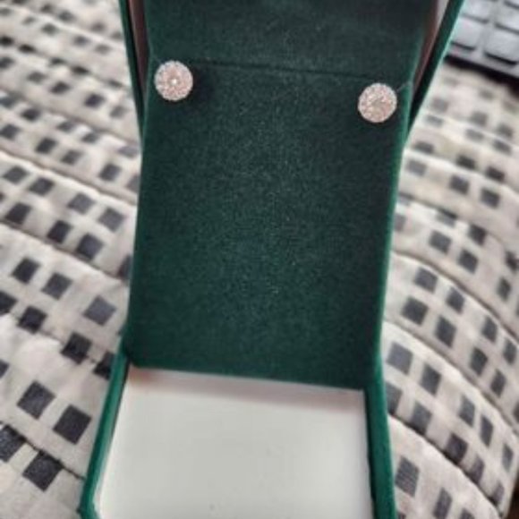 Moisanite. 5 ctw whit gold earrings - Picture 2 of 3